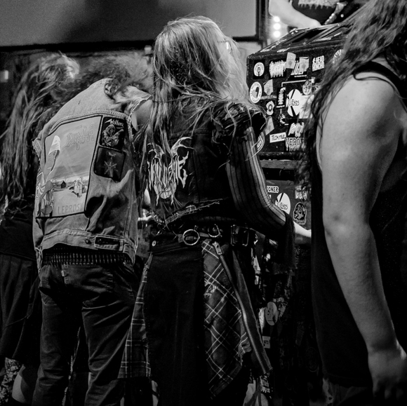 Meet your Posher, Nicole - Picture 6 of 7